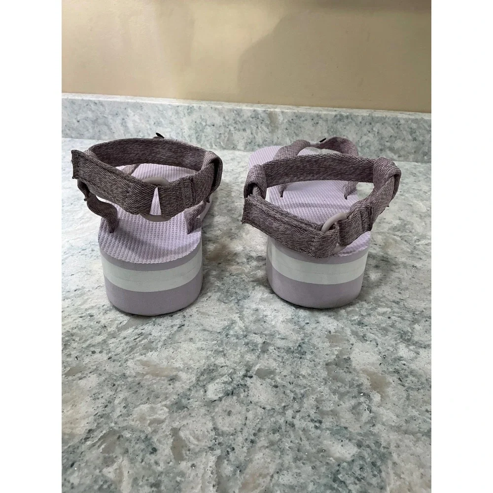 Teva Sandals Flatform Universal 9 Lavender Purple Platform Thong Ankle Strap